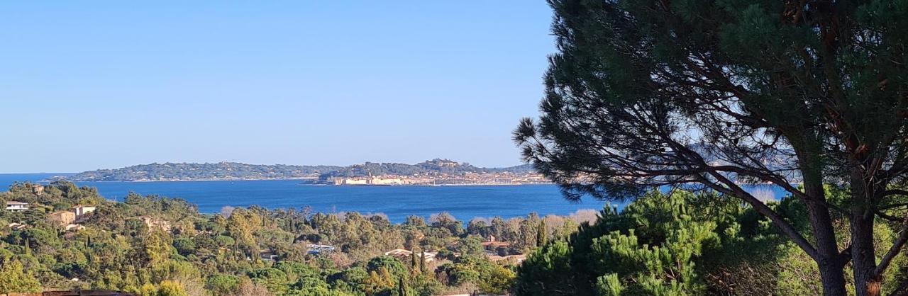 Eden Lou, l'appart Appartement climatisé avec vue exceptionnelle sur Saint Tropez Grimaud Esterno foto